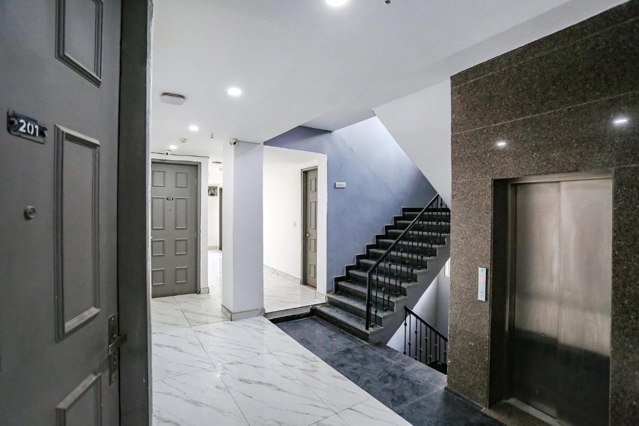 Fabhotel Vat - Meera Bagh เดลี ภายนอก รูปภาพ