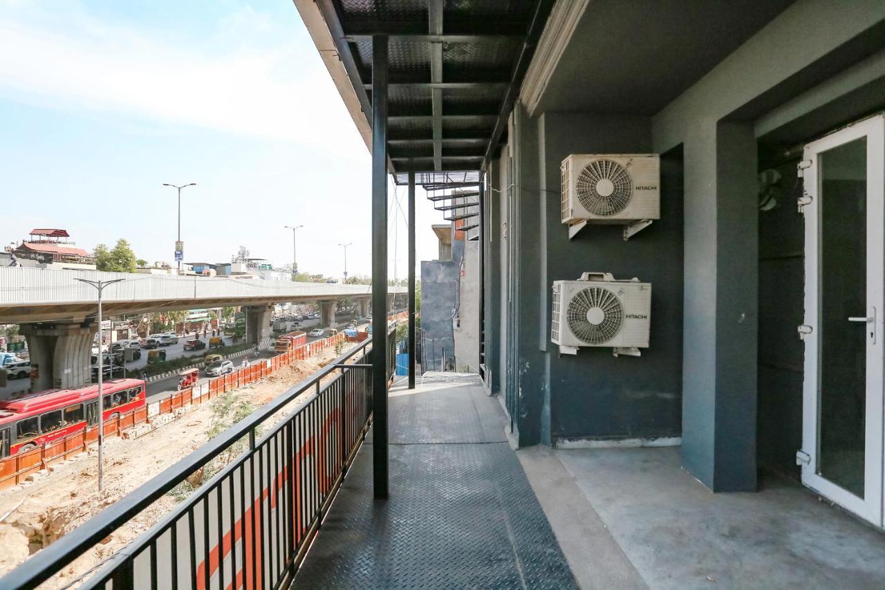 Fabhotel Vat - Meera Bagh เดลี ภายนอก รูปภาพ